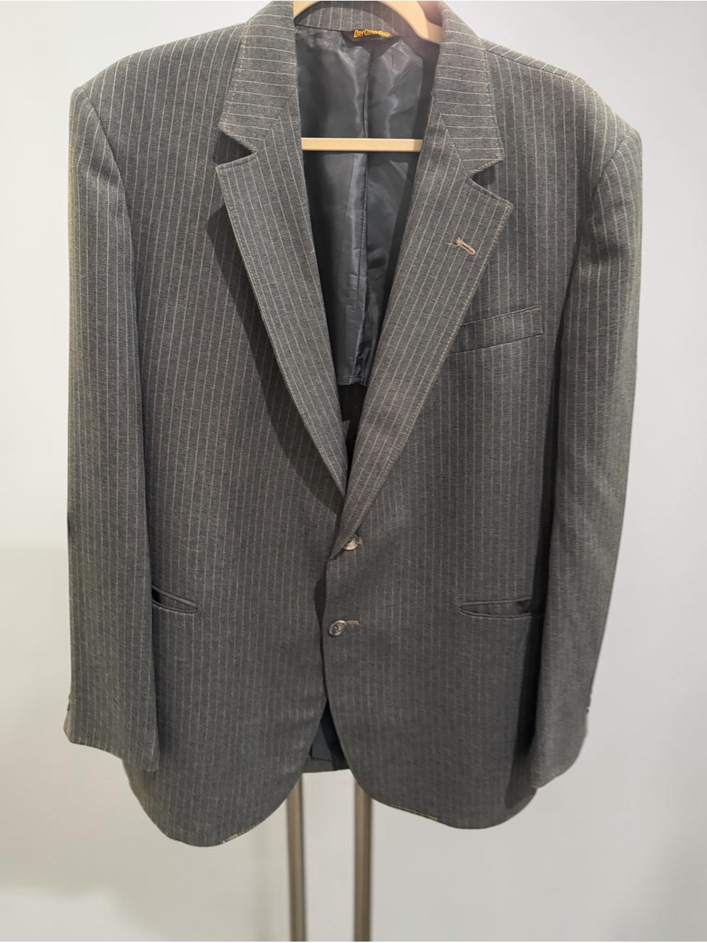 Vintage The Sovereign by Barry Men’s 42 Blue Pinstripe Blazer Sport Coat